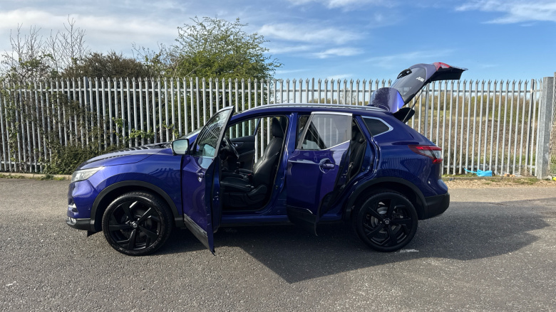 Nissan Qashqai 1.2 DiG-T Tekna 5dr Petrol Hatchback